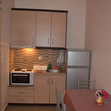 Aparthotel Akrogiali 4*