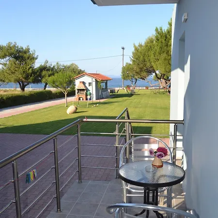 Aparthotel Akrogiali 4*