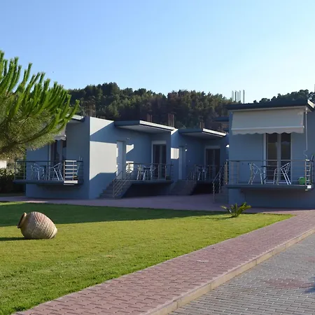 Akrogiali Aparthotel