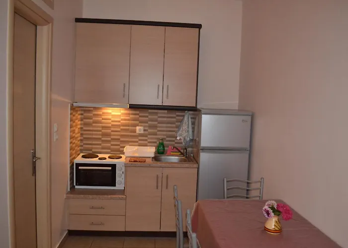 Apart-hotel Akrogiali 4*